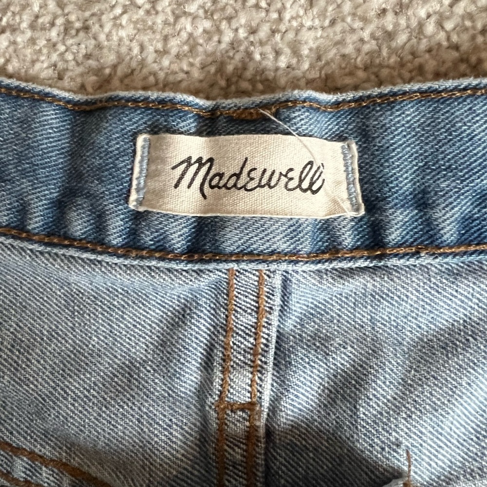 Madewell High Rise Jean Short - Picture 3 of 4